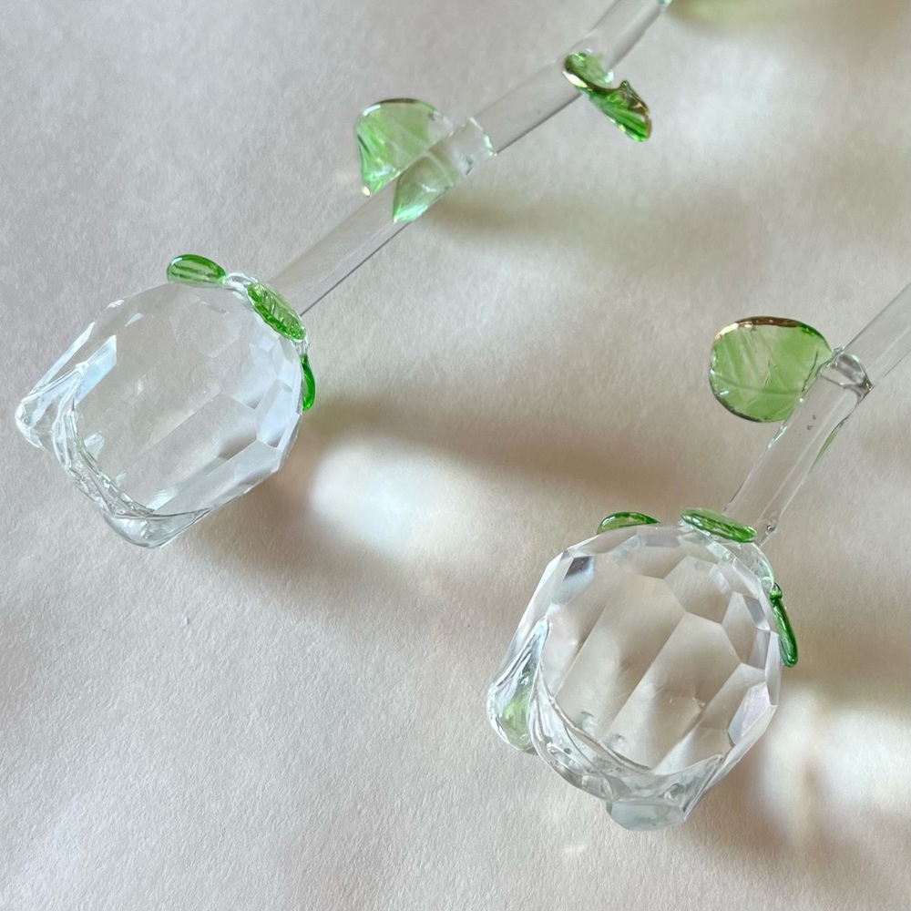 Vintage, set of 2. Glass long stem clear roses - Picture 4 of 7